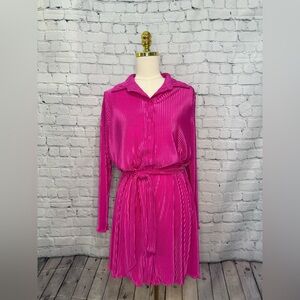 Elegant Pink Pleated Dress